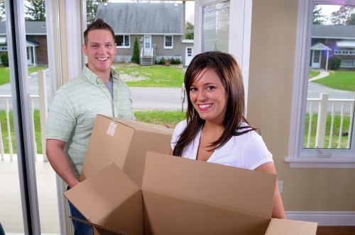 Local house removals service supporting residential and commercial moves around Manor House