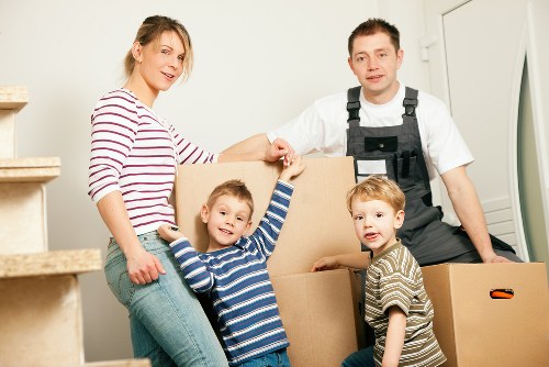 Packing and loading support for a flat move in Manor House