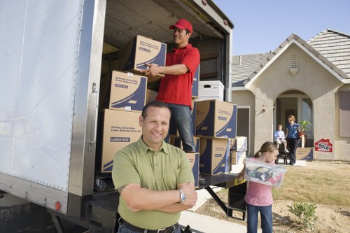 Local Man With Van Manorhouse moving support in an urban area